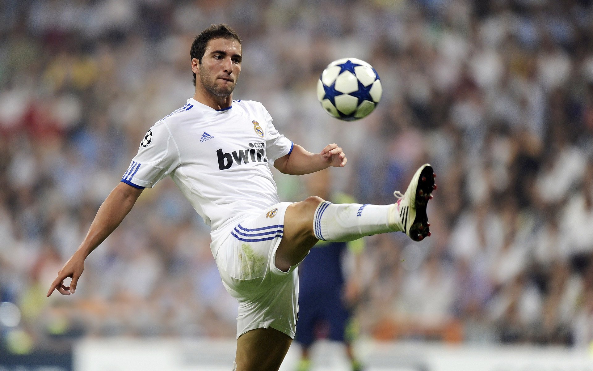 开云官网-跟踪报道：中超最新积分榜变动背后玄机，中超积分战报